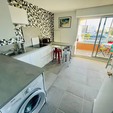 Renove Pres De La Richelieu Avec Piscine, Garage Et Velos Fournis - Fr-1-723-113 * Агд